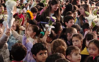 El Mes de María llegó al IAC cargado de inocencia y belleza