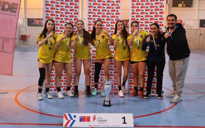 Oro en el Regional de Balonmano para las Bicampeonas